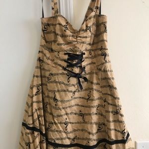 Size XL Hot Topic Musical Score dress